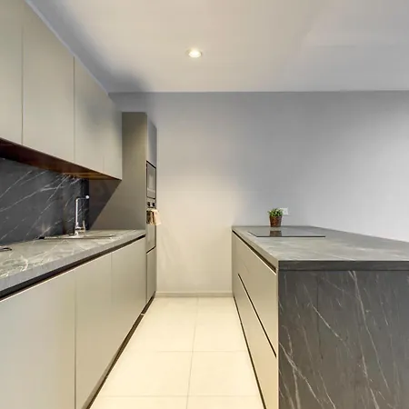 Apartment Stunning City-center 3br Sliema