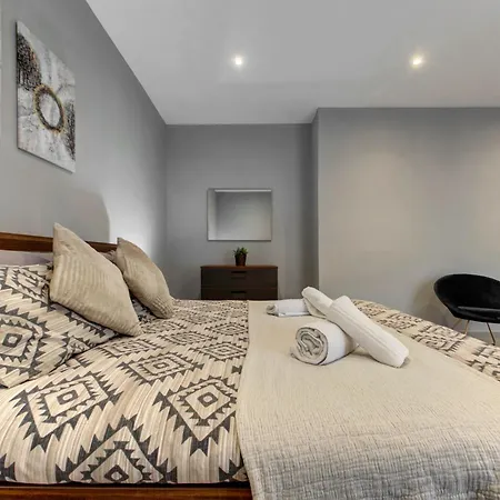 Stunning City-center 3br * Sliema