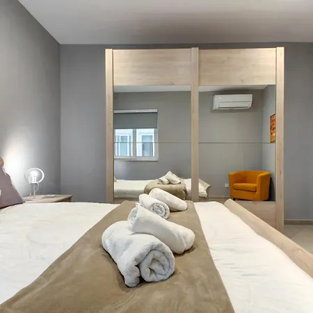 Stunning City-center 3br * Sliema