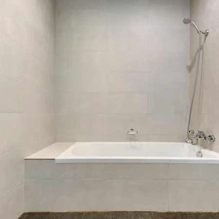 Stunning City-center 3br