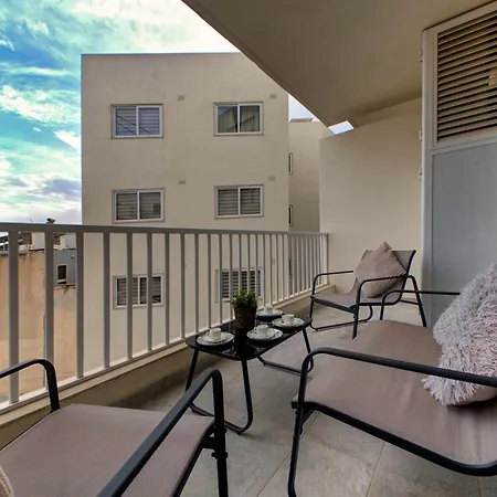 Lägenhet Stunning City-center 3br