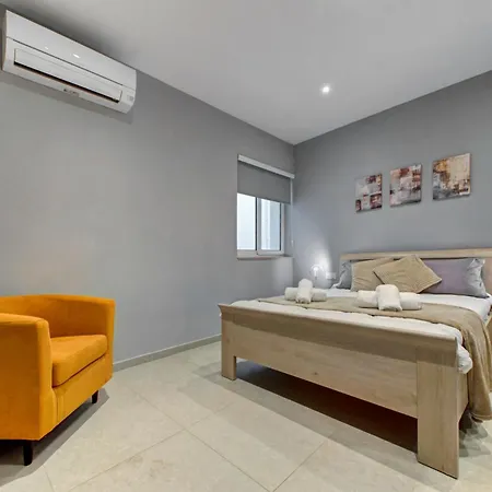 Apartment Stunning City-center 3br *