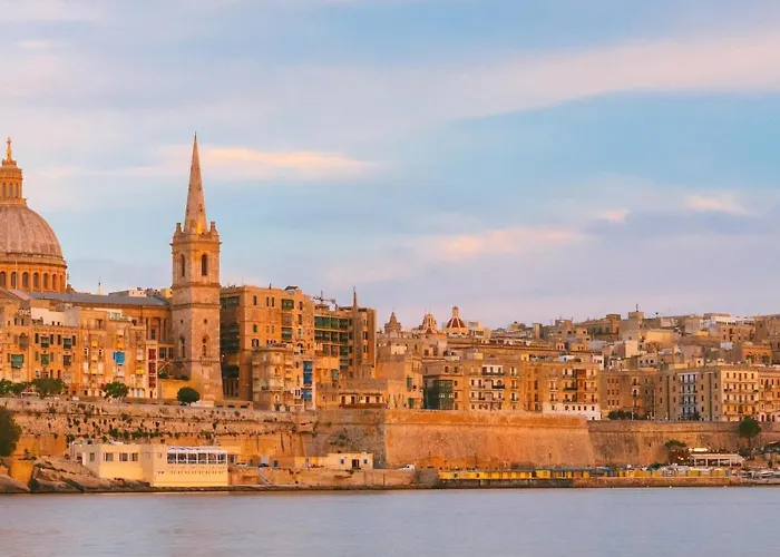 Stunning City-center 3br Apartamento Sliema