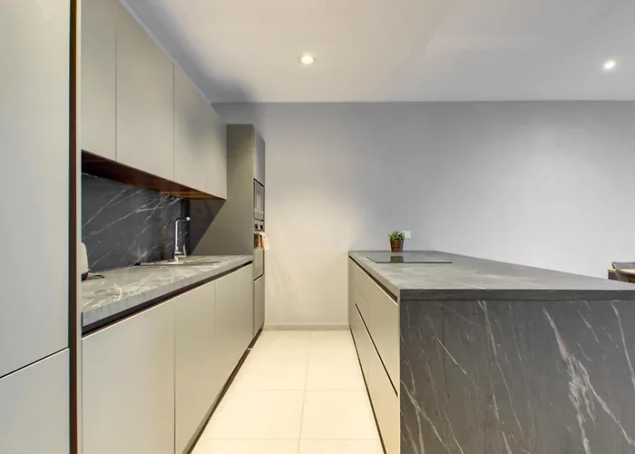 Apartamento Stunning City-center 3br Sliema