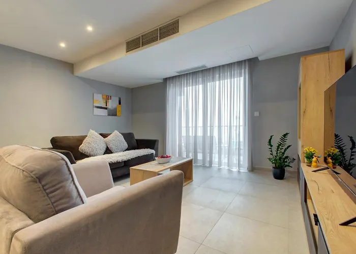 Apartamento Stunning City-center 3br