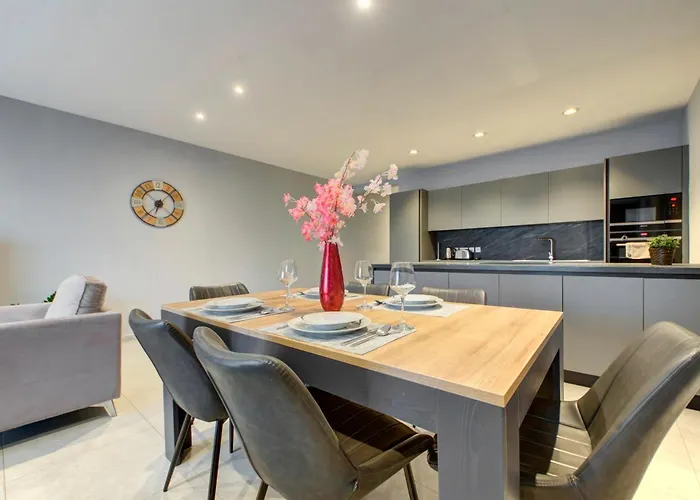 Stunning City-center 3br Apartamento