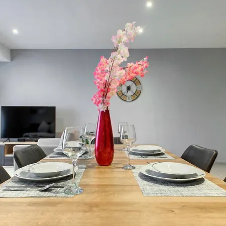 Stunning City-center 3br Sliema