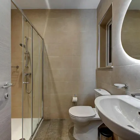 Stunning City-center 3br Sliema